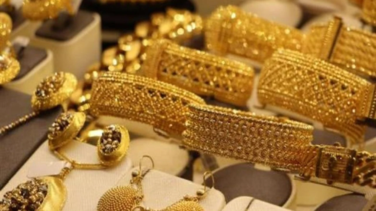 تراجع ٣٠ جنيها في أسعار الذهب خلال تعاملات يوم الخميس 2 أبريل